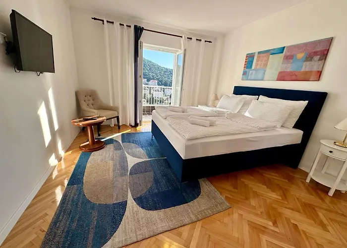 Kablar\'S Sunny Suites